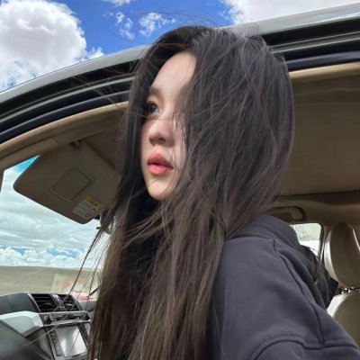 黑夜中的玻璃人偶
